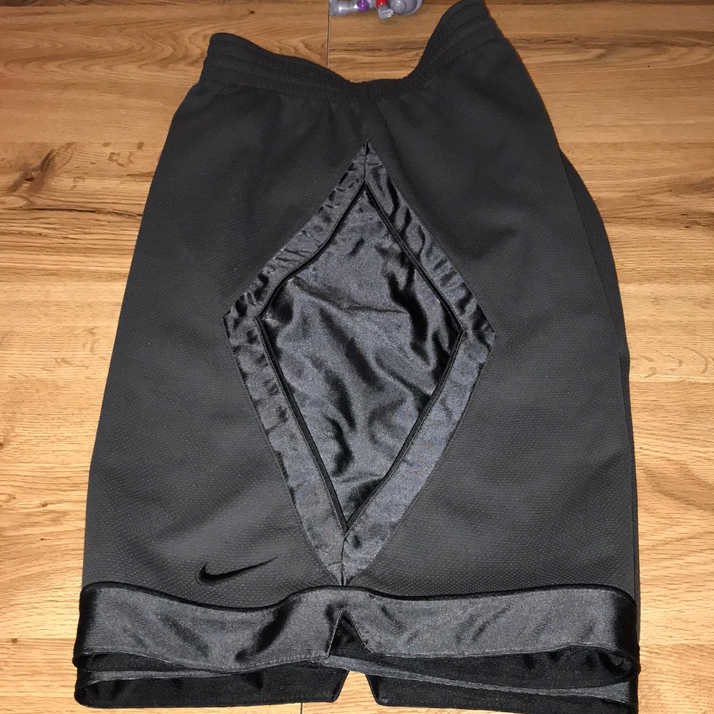 Nike reversible basketball shorts